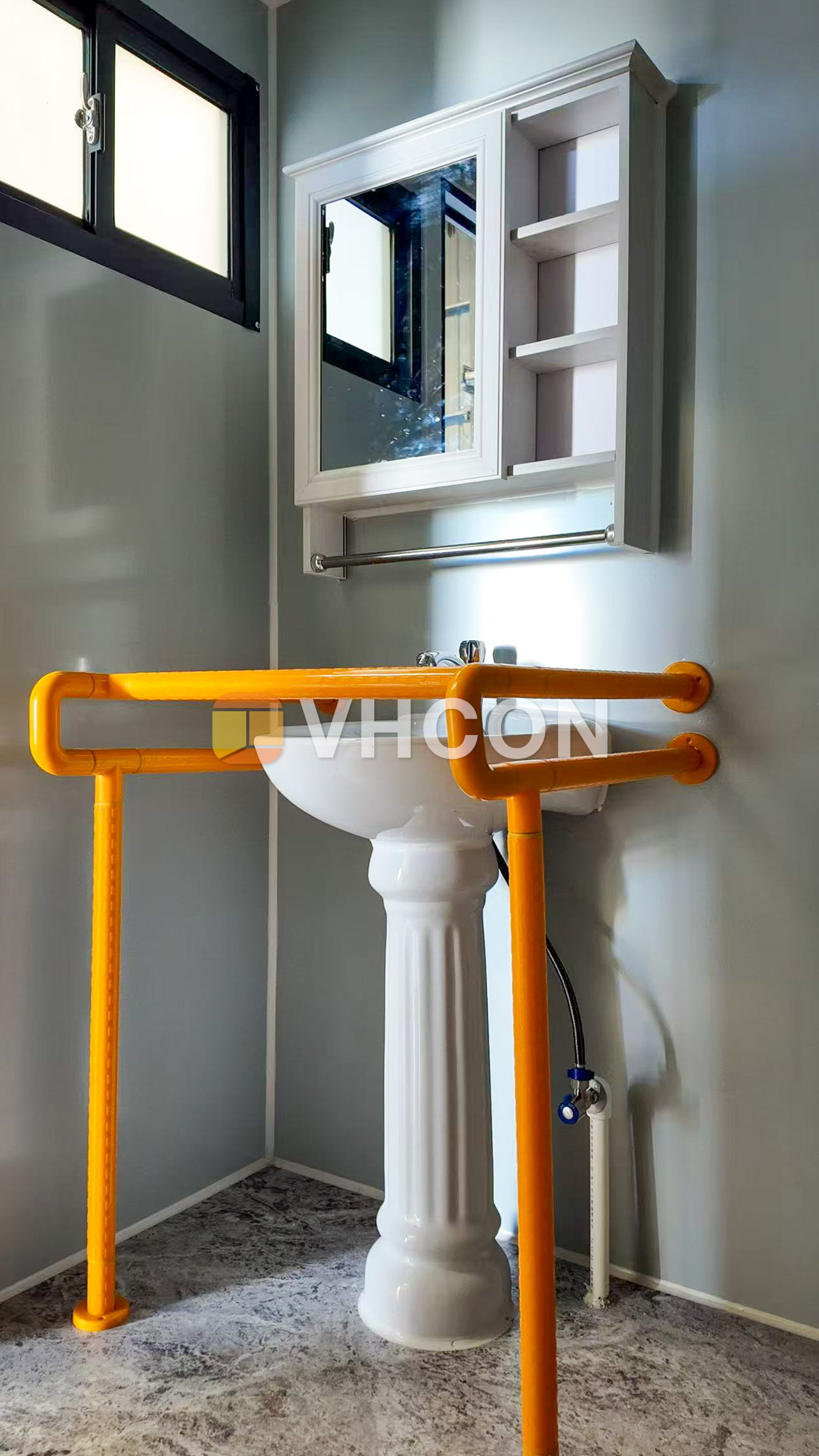 T2-accessible toilet-13